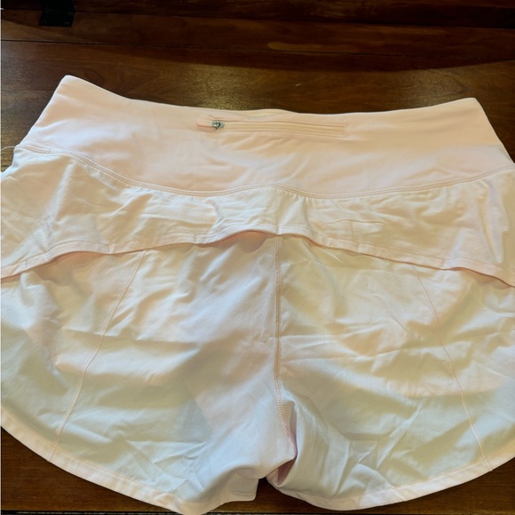 Lululemon size 14 Speed Up HR Shorts 2.5 - Picture 3 of 4